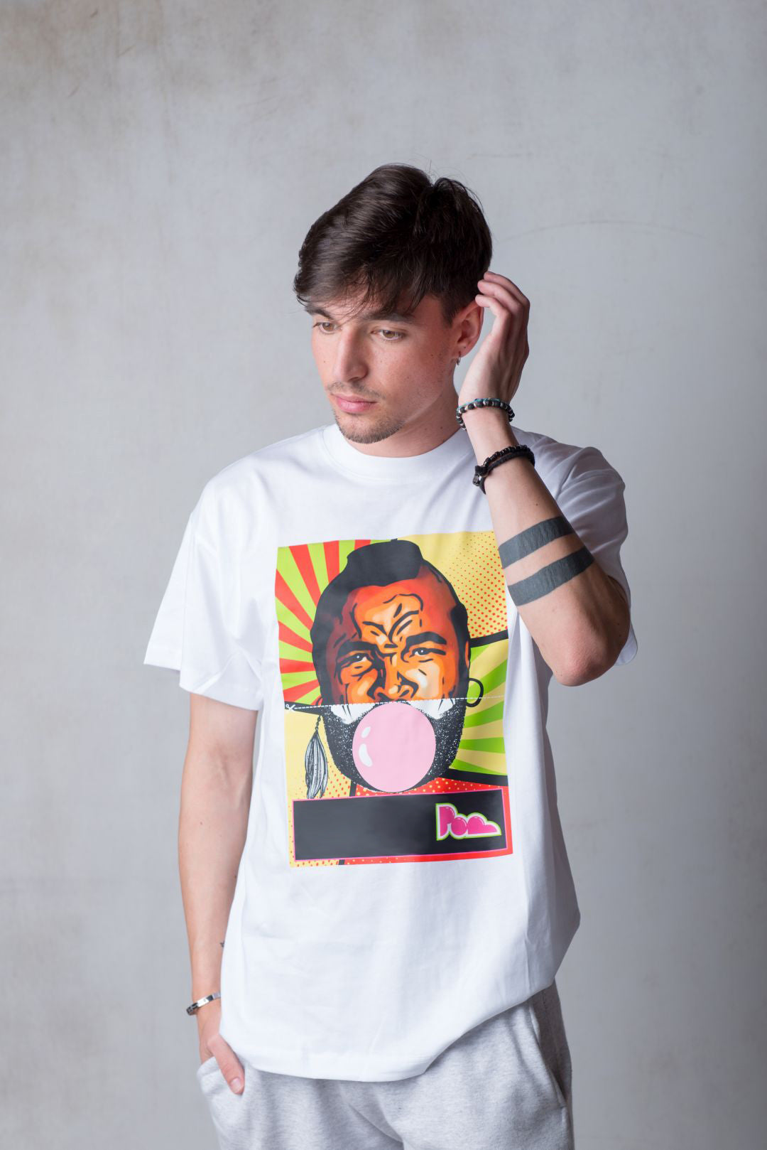 "P.E. Baracus" Bubble Gum Tee - Bianco